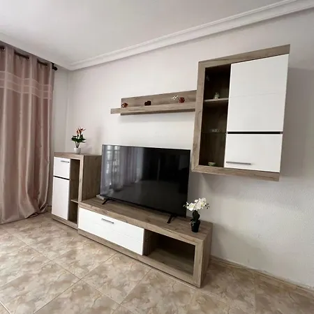 Apparemment Διαμέρισμα *